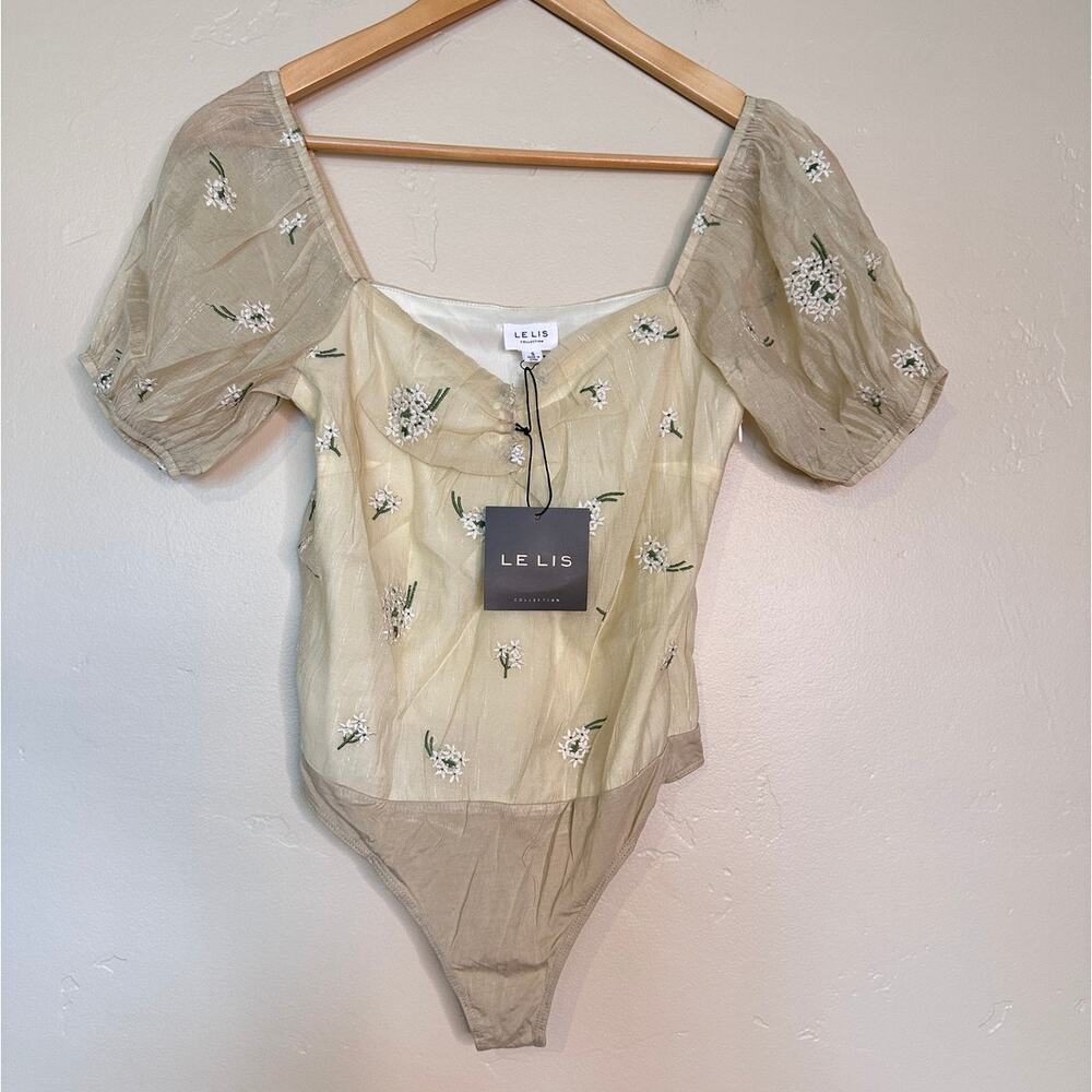 NWT Boutique Le Lis Flower Embroidered Puff Sleeve Bodysuit small